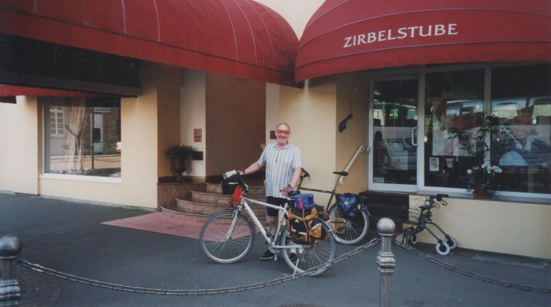 Rolf bei Ankunft am Hotel Victoria