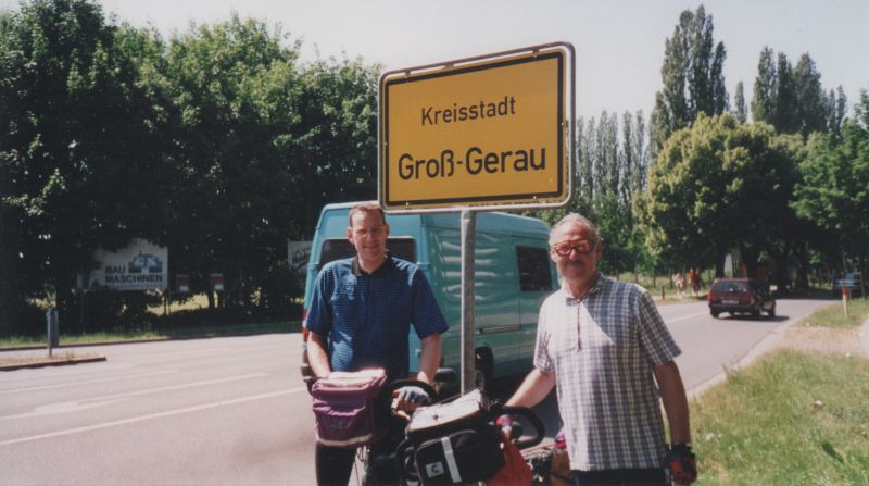 Ankunft am Ortsschild Gross-Gerau