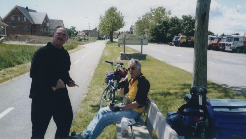 Rolf und Ludwig bei Stärkung