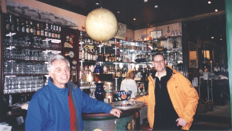 Ludwig und Stefan an der Bar