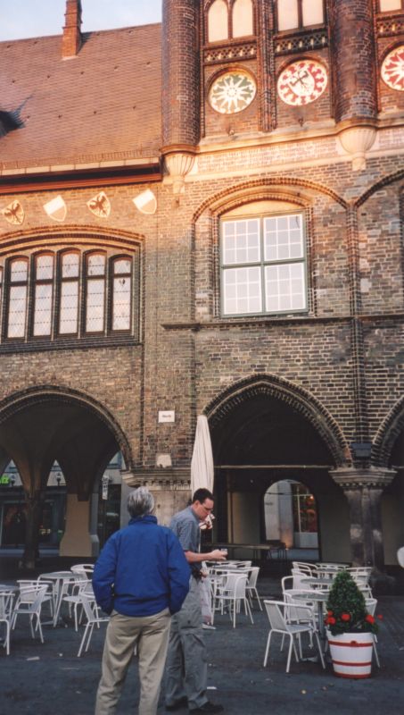Ludwig und Stefan am Rathaus Lübeck Ludwig und Stefan am Rathaus Lübeck