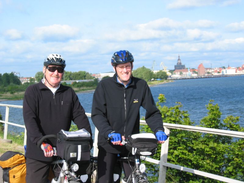 Rolf und Stefan auf der Brücke nach Rügen Rolf und Stefan auf der Brücke nach Rügen