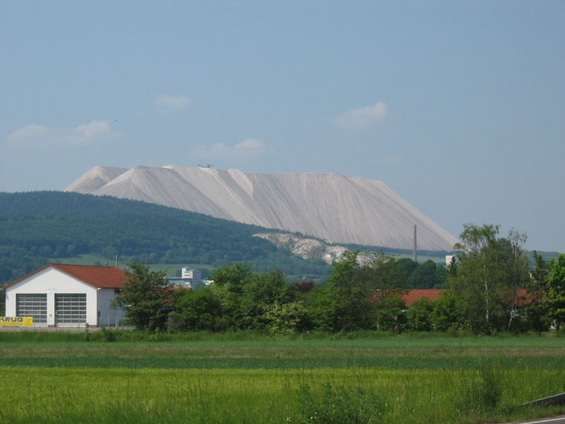 Monte Kali: Abraumhalde des Kalibergbaus Monte Kali: Abraumhalde des Kalibergbaus